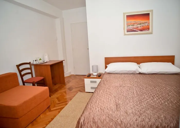 게스트하우스 El Mirador With Balcony 3*