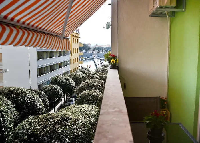 El Mirador With Balcony 자다르