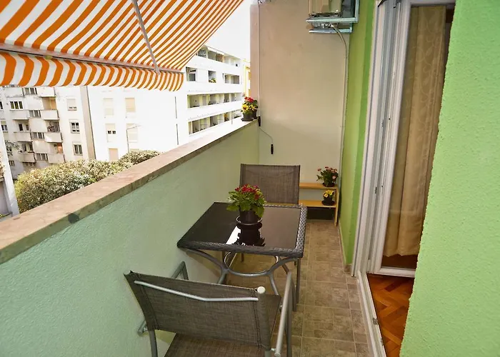 Pensionat El Mirador With Balcony 3*